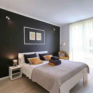  Apartment Cardo